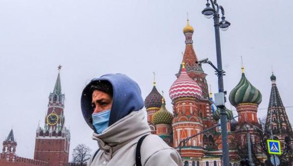 Rusia marcó doble récord de casos y muertes por coronavirus