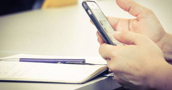 La Nación / Ley de transacciones electrónicas disminuirá los giros, sostienen