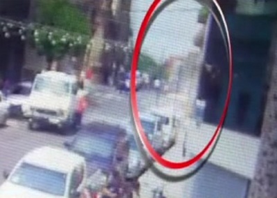 Microcentro de Asunción: Partes de un edificio cayeron sobre vehículo - SNT