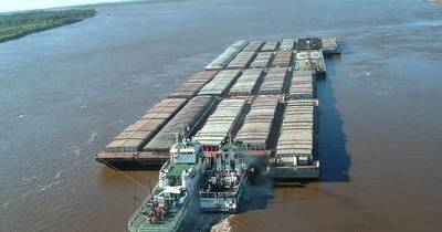 La Nación / Lluvias dan alivio al transporte fluvial