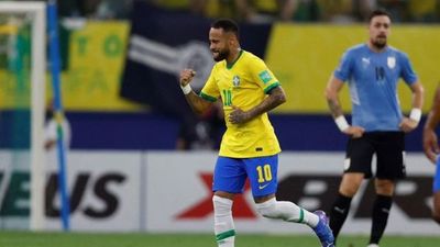 Brasil golea a una floja Uruguay