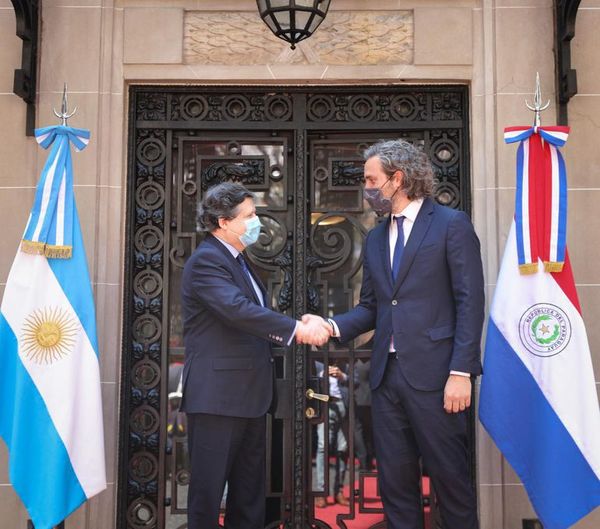 Cancilleres oficializan acuerdo de reapertura de fronteras entre Paraguay y Argentina - Nacionales - ABC Color