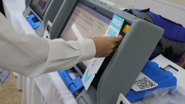 El 50% de los paraguayos votan por su partido, revela Latinobarómetro