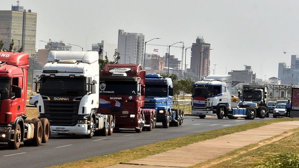 Comité de Dinatrán tratará el lunes costo de los fletes