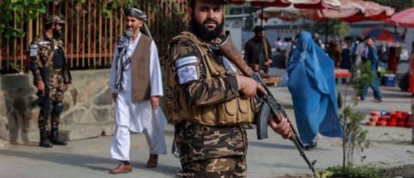 Explosión dentro de una mezquita de Afganistán durante el rezo musulmán de los viernes: al menos 16 muertos - .::Agencia IP::.