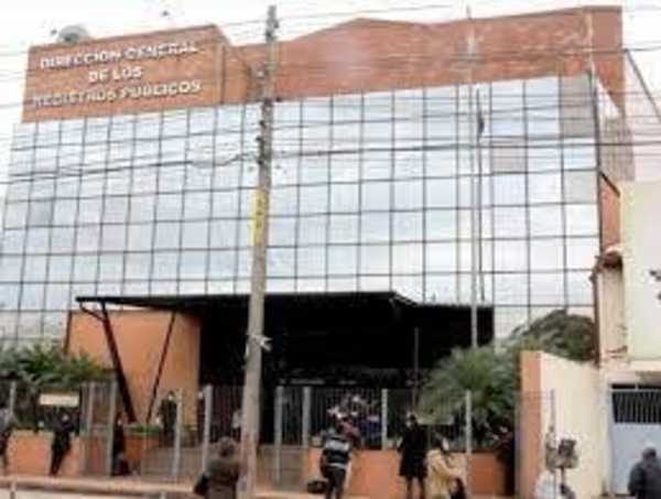 Diario HOY | Marta Narvaja, escribana mayor, sobre conflicto entre escribanos y Registros Públicos