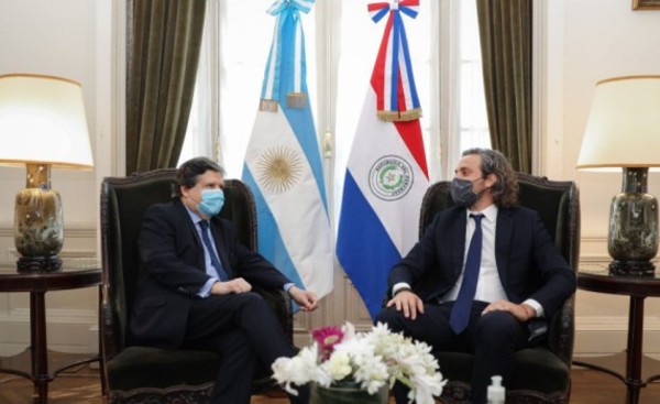 Cancilleres de Paraguay y Argentina acuerdan apertura de fronteras