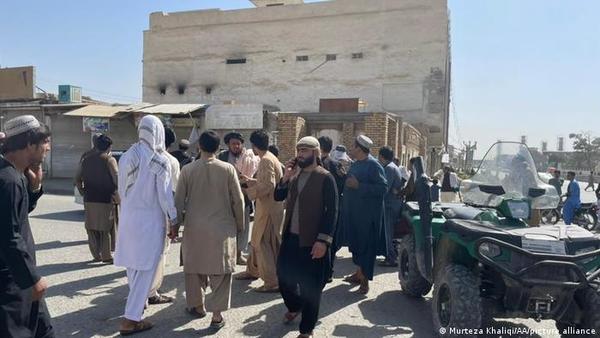 Afganistán: A 7 días del atentado en Kunduz, hoy otro ataque suicida deja 37 muertos en una mezquita en Kandahar