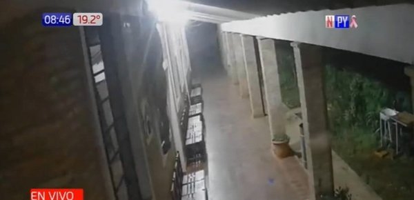 Roban escuela en San Lorenzo | Noticias Paraguay