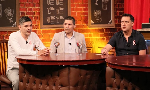 Visita sorpresa en el bar ante debate de Denis Caniza, Jorge Martín Núñez y Gustavo Sotelo | Telefuturo