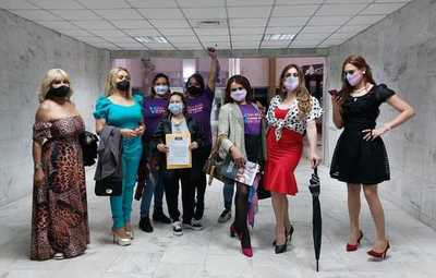 Personas trans inician acciones judiciales para cambiar sus nombres - Megacadena — Últimas Noticias de Paraguay