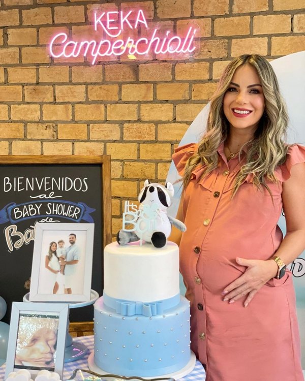 Crónica / Cañean a Maga Páez por crearle perfil a su bebé que todavía no nació