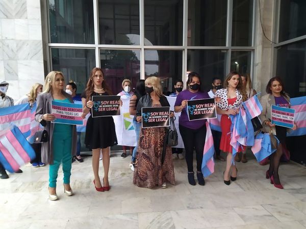 Personas trans exigen rectificación de nombres al Poder Judicial | Noticias Paraguay