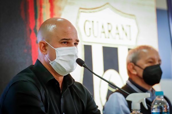 Fernando Jubero “se queda, tiene contrato largo” - Guaraní - ABC Color