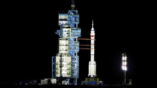 China lanza la nave espacial Shenzhou-13 rumbo a su estación espacial | Ñanduti