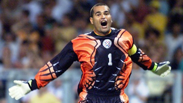 Chilavert: “La personalidad de Almirón no es la de un líder”