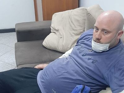Esposa de promotor musical detenido clama ayuda de la justicia para volver a Paraguay - Nacionales - ABC Color