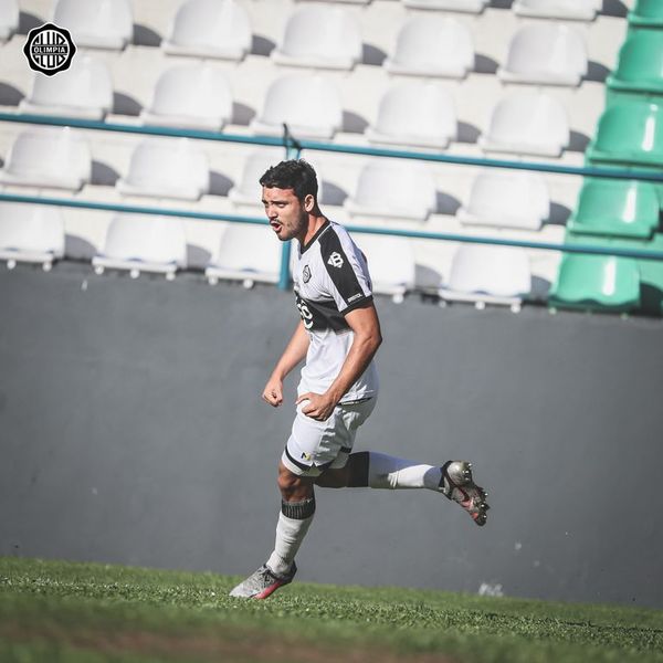 Olimpia con puntaje perfecto en Reserva - Fútbol - ABC Color