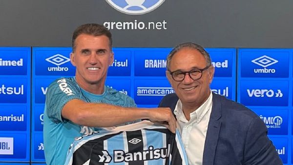 Gremio presenta a su nuevo técnico