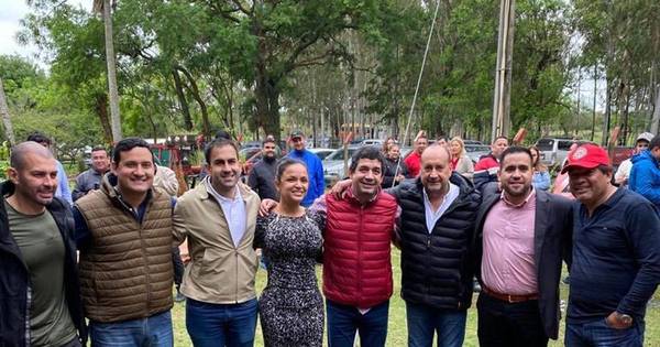 La Nación / Presidenciales: Velázquez pacta con el colorado izquierdista Cachito Salomón