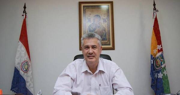 La Nación / Intendente de Pedro Juan acusa subordinación policial