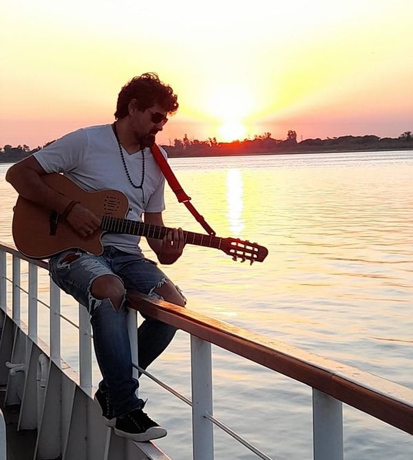 Pablo Ortiz presenta su “Raíz” y otras canciones en el Teatro Municipal - Música - ABC Color