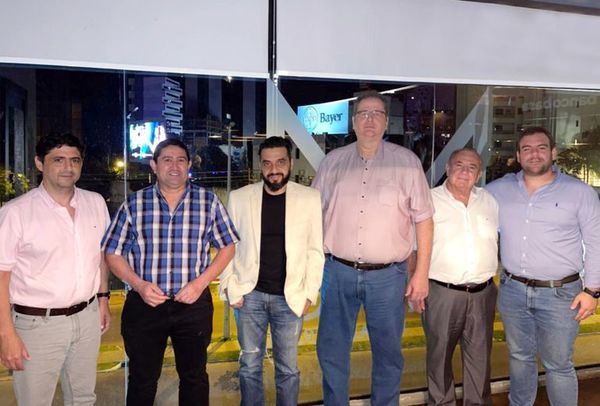 Forman Cámara Paraguay del Acero - Empresariales - ABC Color