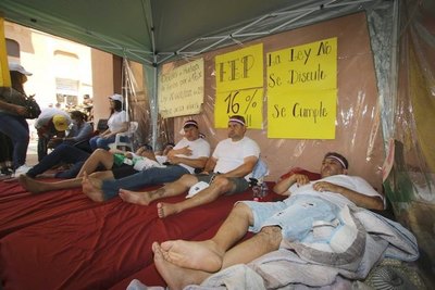 Crónica / Opa vare’a, pero sigue la huelga de docentes