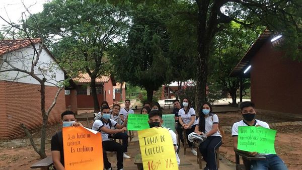 Docentes levantan huelga de hambre, pero no garantizan el retorno a clases