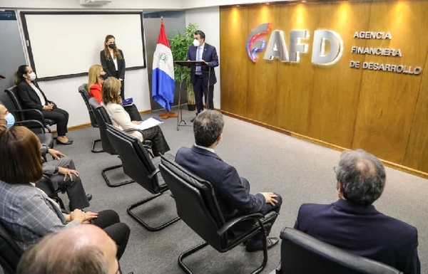 Ministro resalta papel clave de la AFD en el fortalecimiento del sistema financiero - .::Agencia IP::.