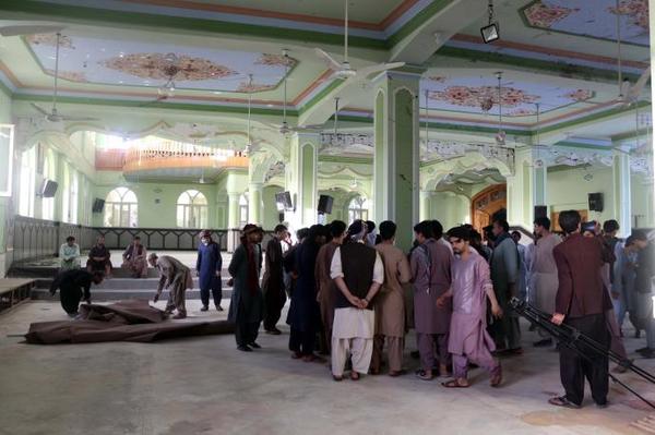 Suben a 60 los muertos del atentado contra una mezquita chií en Afganistán - El Independiente