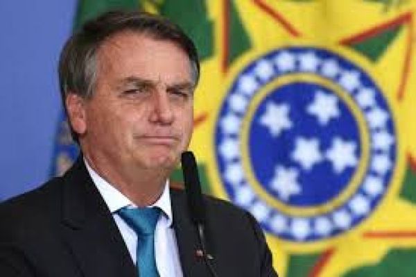 Una comisión parlamentaria de Brasil pedirá la acusación de Jair Bolsonaro por 11 delitos