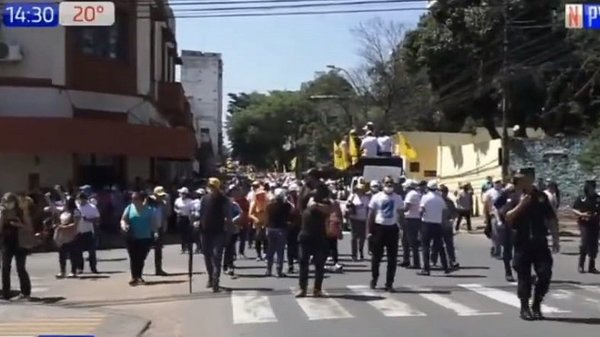 Docentes reanudarán clases desde el lunes | Noticias Paraguay