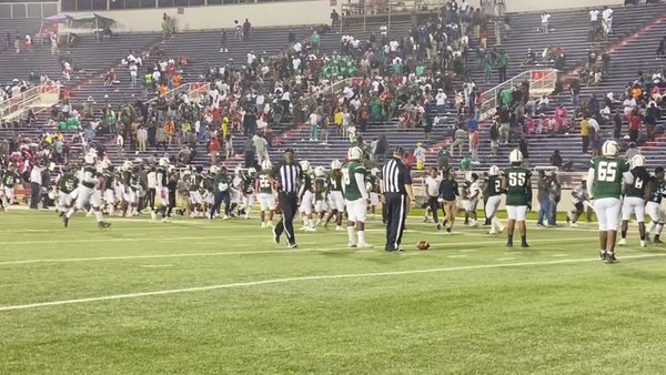 Conmoción por un tiroteo en pleno partido de fútbol americano: cuatro personas resultaron heridas | Ñanduti