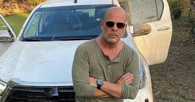 La Nación / La venida del doble de Bruce Willis en Paraguay causa furor en las redes sociales