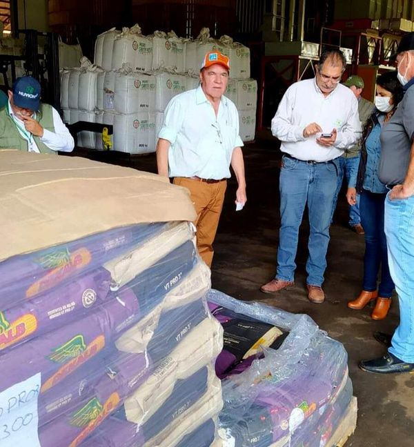 Distribuyen semillas a 700 productores en el marco del proyecto “Avatiky”  - ABC en el Este - ABC Color