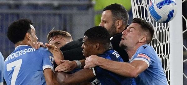 La Lazio amarga el regreso de su ex técnico Simone Inzaghi con el Inter