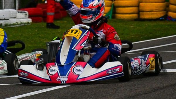 Samaniego hace historia en el kárting