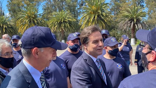 Uruguay autorizó a dejar de utilizar tapabocas en las calles y espacios abiertos - Noticiero Paraguay