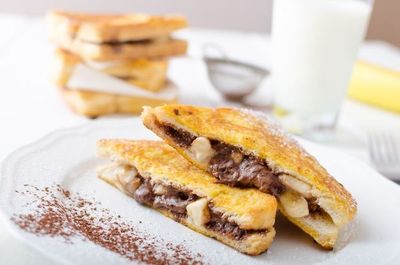 Prepare tostadas a la francesa, pero esta vez con banana y chocolate - Gastronomía - ABC Color