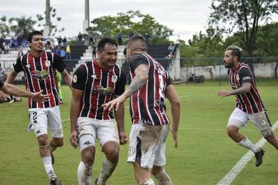 Tacuary empató con un gol polémico y acaricia el ascenso - Fútbol de Ascenso de Paraguay - ABC Color