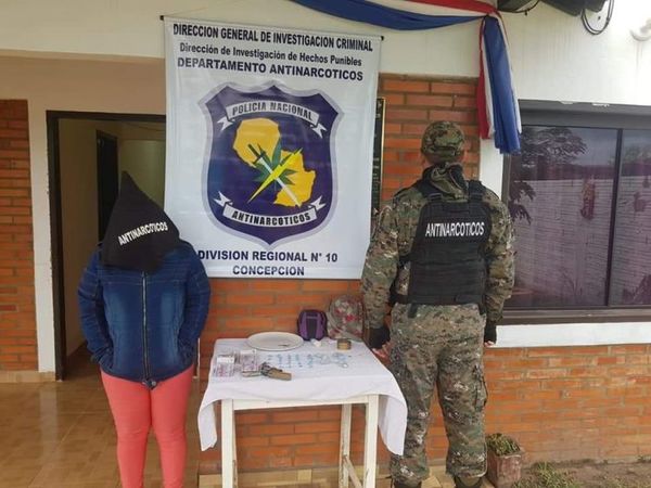 Una mujer y una adolescente de 14 años caen con drogas tras allanamiento en Concepción