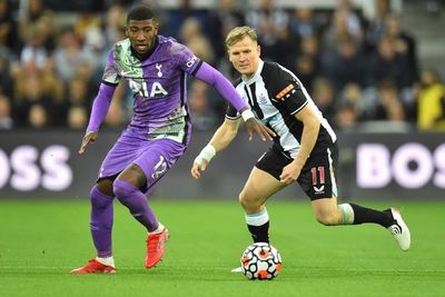 El Tottenham deja a Steve Bruce en la lona - Fútbol Internacional - ABC Color