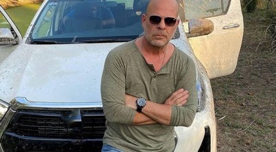 ¡Furor en las redes sociales! Doble de Bruce Willis causa sensación en Paraguay