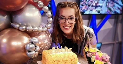 La periodista Marilia Quevedo celebró su cumple con su “cable a tierra”