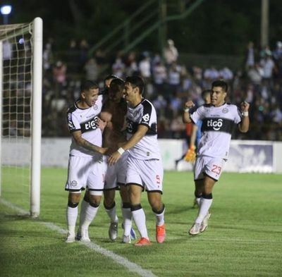 Olimpia se reencuentra con la victoria y festeja en Parque Guairá