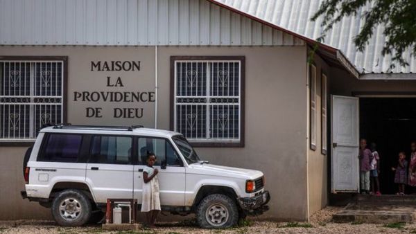 Estados Unidos confirma secuestro de 17 misioneros en Haití y trabaja para liberarlos