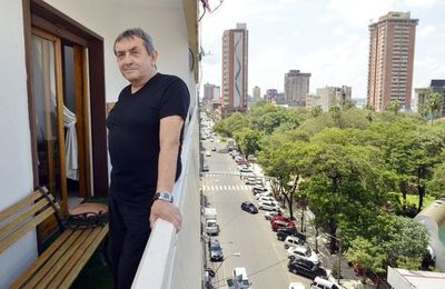 Fallece Robin Wood, escritor y guionista que trascendió fronteras - Nacionales - ABC Color