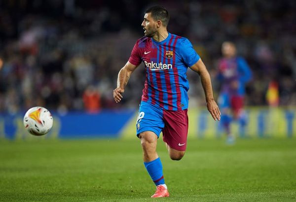Barcelona derrota a Valencia en España - Fútbol - ABC Color