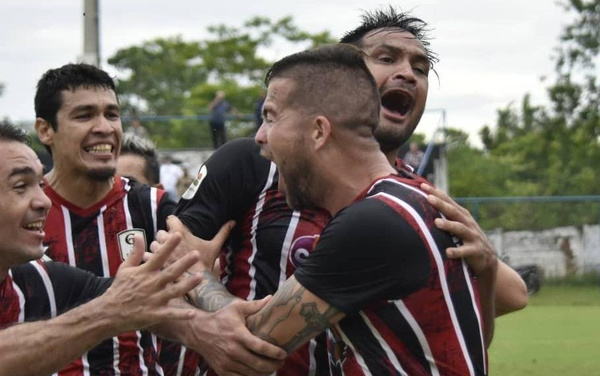 Crónica / Tacua, cerquita y Ameliano da pelea